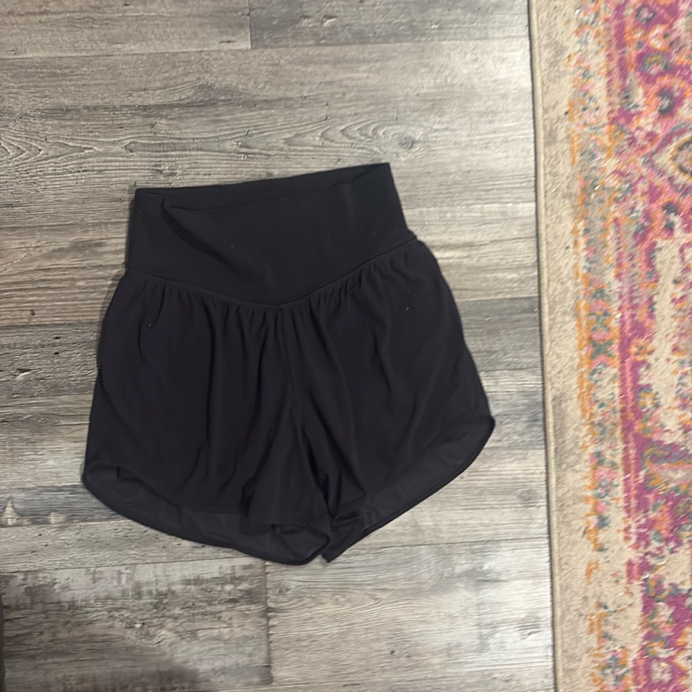Lululemon flowy shorts